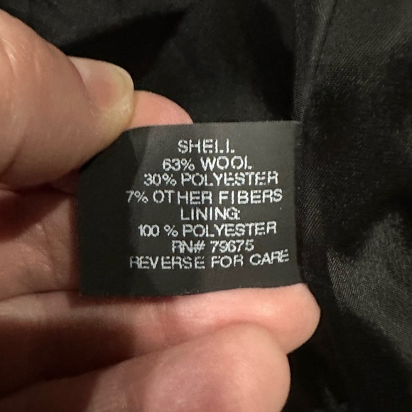 Women’s Anne Klein Burgundy Wool Blend Coat With Black Buttons, EUC! - Picture 8 of 8